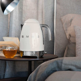 Bouilloire SMEG Température Réglable 1.7L Crème - KLF04CREU