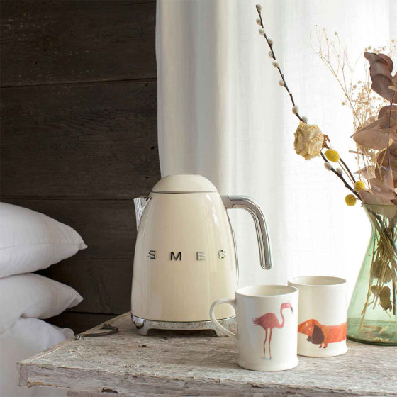 Bouilloire SMEG 1.7L Crème - KLF03CREU