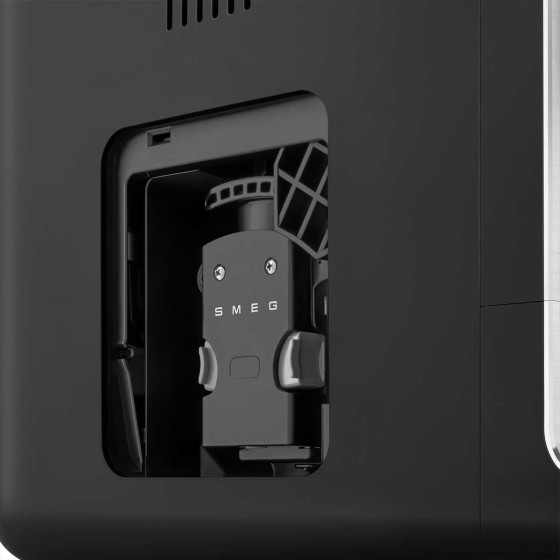 SMEG Machine automatique Noir - BCC11BLMEU