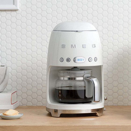 Carafe à Café SMEG - Verseuse Cafetière filtre 10 tasses - DCGC01