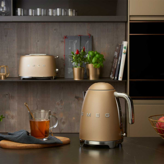 Bouilloire SMEG 1.7L Or mat - KLF03CHMEU