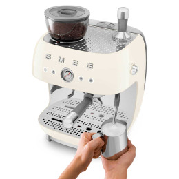SMEG Machine expresso Blanc - EGF03CREU
