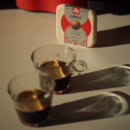 Boule de café CoffeeB illy Classico Lungo - 10 boîtes - 90 boules