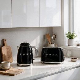 Set petit-déjeuner SMEG Noir (Mini Bouilloire KLF05BLEU + Grille-pain TSF01BLEU)