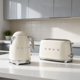 Set petit-déjeuner SMEG Crème (Bouilloire réglable KLF04CREU + Grille-pain TSF02CREU)