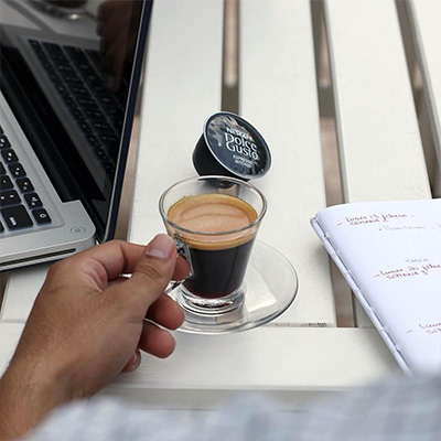 une tasse café corsé