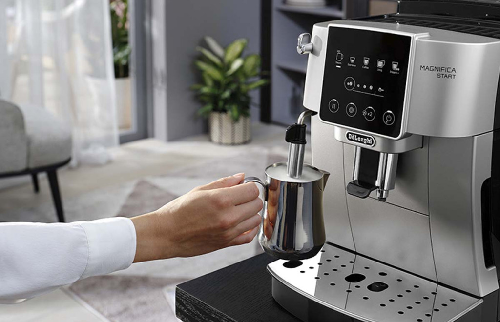 Comment préparer un cappuccino avec une machine Delonghi ?