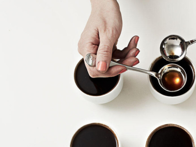 Le Coffee cupping à la maison : guide pratique